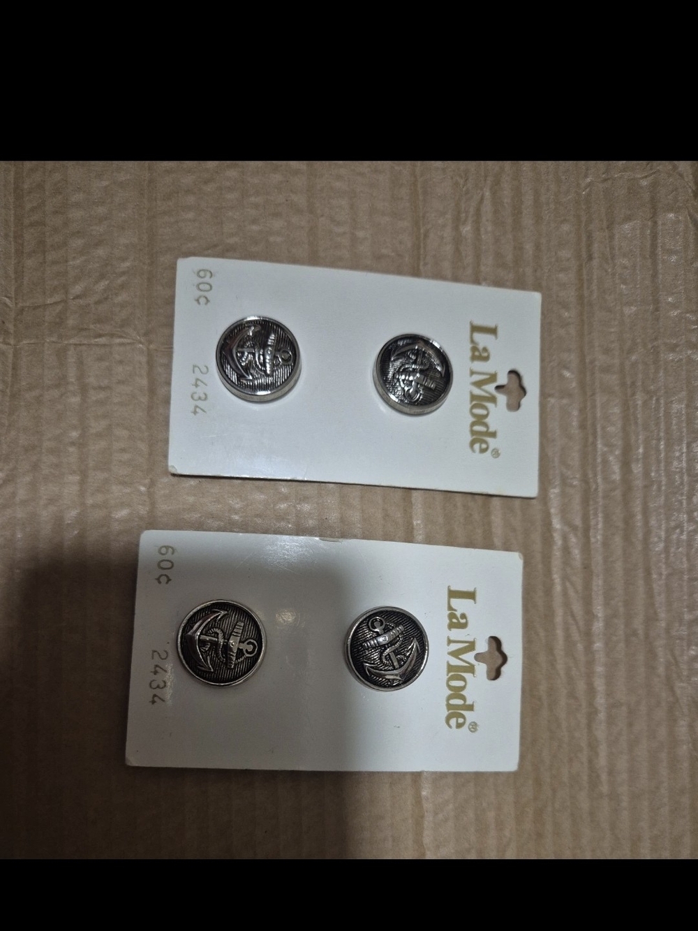 La Mode Silver-Tone Anchor Button Set - Antique Silver Color